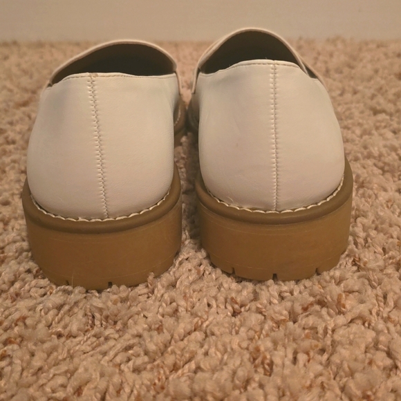 Dolce Vita White Loafers Size 7.5 (#11) - Picture 8 of 9